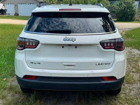 Used 2021 Jeep Compass Limited AWD/4WD image 4