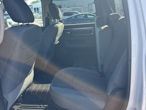 Used 2018 RAM 1500 Big Horn AWD/4WD image 9