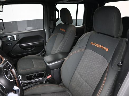 Used 2020 Jeep Gladiator Mojave image 16