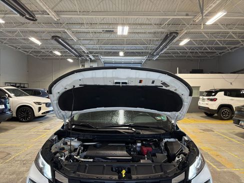 Used 2025 Nissan Rogue SV AWD/4WD image 34