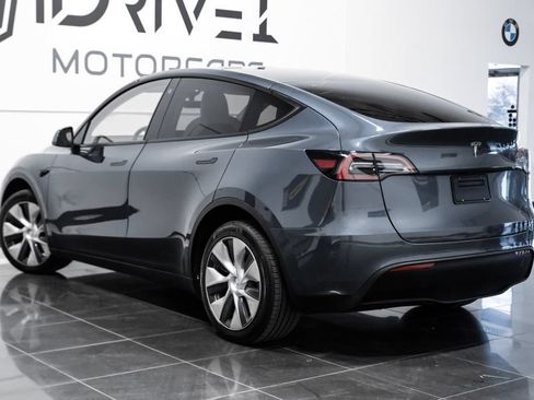 Used 2023 Tesla Model Y Long Range AWD/4WD image 11