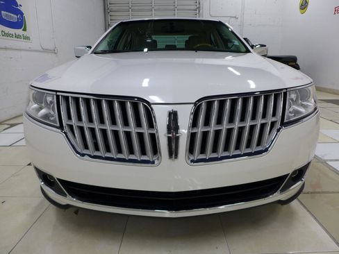 Used 2011 Lincoln MKZ FWD image 10