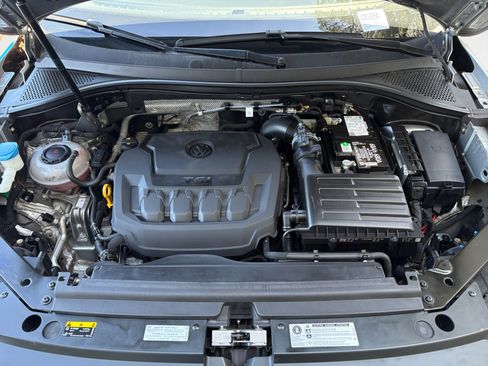 Used 2019 Volkswagen Tiguan SE image 27