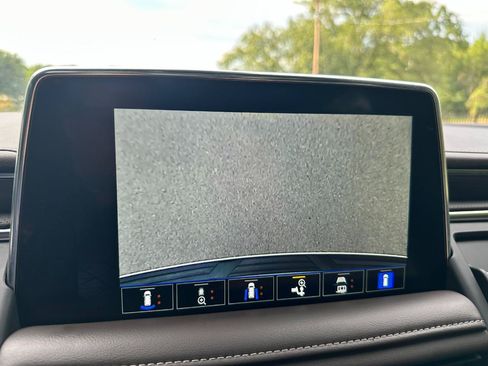 Used 2022 GMC Yukon SLT w/ SLT Premium Package RWD image 51