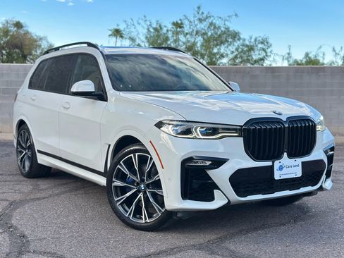 Used 2020 BMW X7 M50i w/ Executive Package image 1