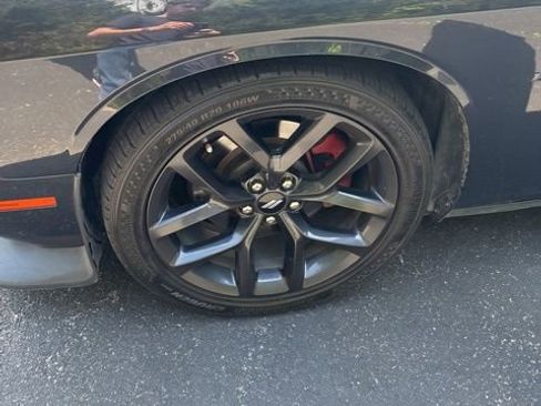 Used 2019 Dodge Challenger R/T w/ Driver Convenience Group image 42