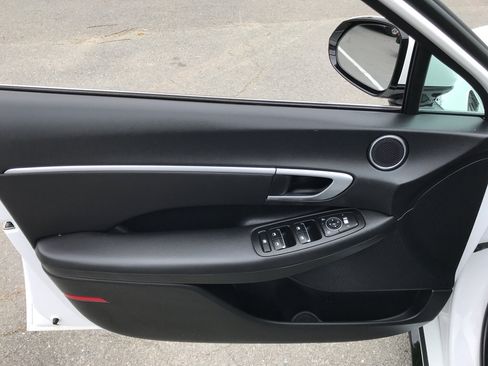 Used 2025 Hyundai Sonata SEL image 13