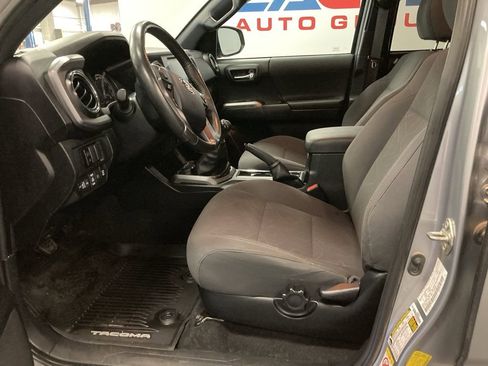 Used 2019 Toyota Tacoma TRD Off-Road image 22