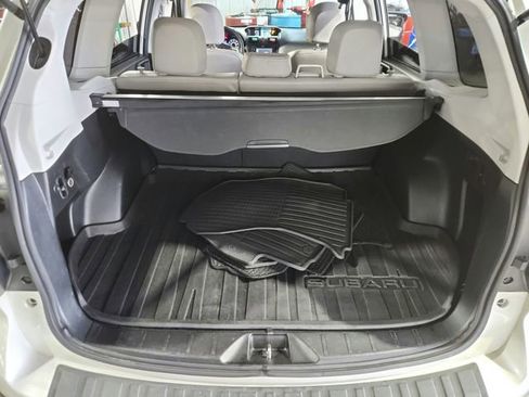 Used 2015 Subaru Forester 2.5i Touring w/ Eyesight & Navigation System AWD/4WD image 27
