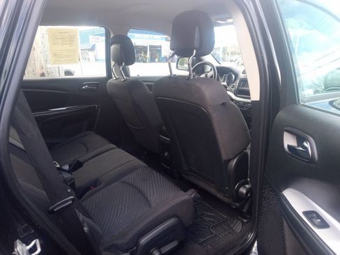 Used 2012 Dodge Journey SE image 12