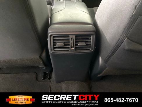 Used 2020 Nissan Rogue SV w/ Premium Package AWD/4WD image 25