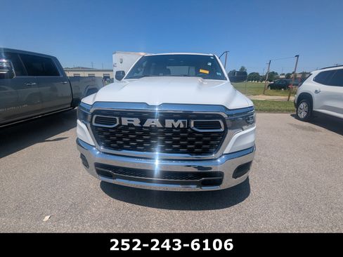 Used 2025 RAM 1500 Big Horn AWD/4WD image 7