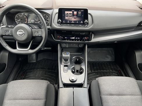 Used 2021 Nissan Rogue SV image 33