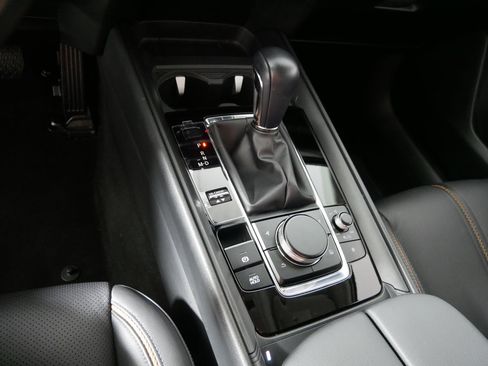 Used 2024 MAZDA CX-50 AWD 2.5 S w/ Cargo Package image 24