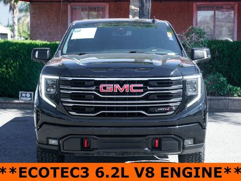 Used 2022 GMC Sierra 1500 AT4 w/ AT4 Preferred Package AWD/4WD image 3