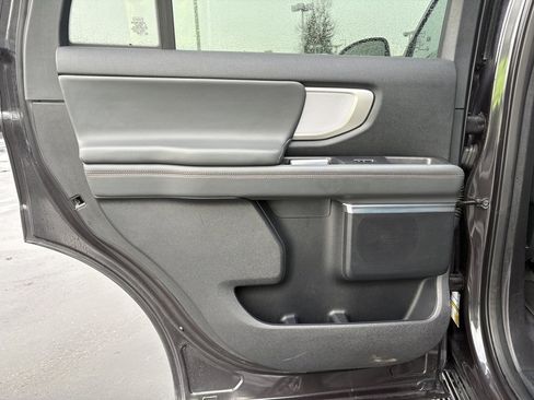 Certified 2025 Ford Expedition Active image 35