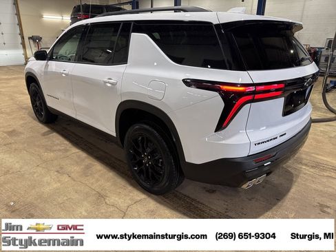 New 2026 Chevrolet Traverse LT w/ Midnight/Sport Edition image 5
