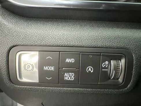 Used 2026 GMC Terrain AT4 w/ Convenience Package III AWD/4WD image 19