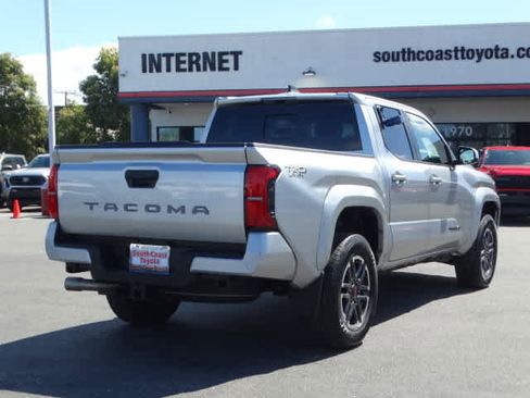 Used 2024 Toyota Tacoma TRD Sport image 12