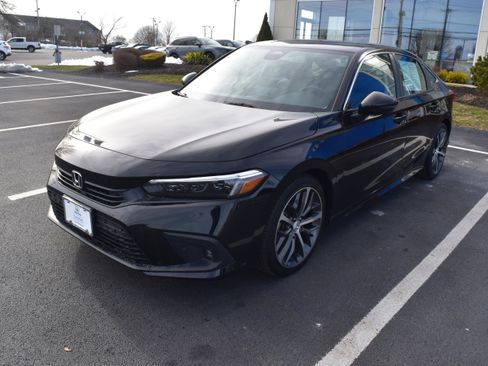 Certified 2023 Honda Civic Touring image 1