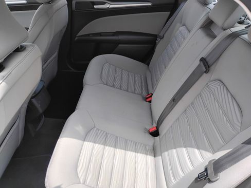 Used 2016 Ford Fusion S FWD image 11