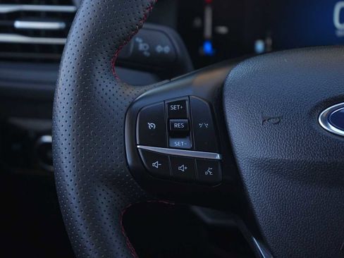 Used 2025 Ford Escape ST-Line Select image 17