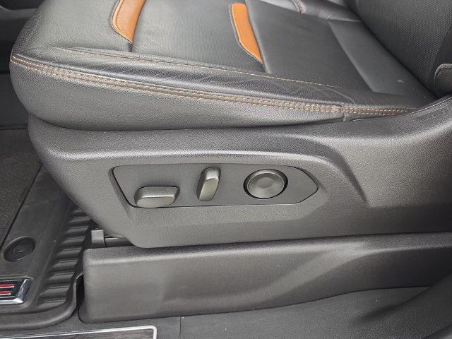 Used 2024 GMC Sierra 1500 AT4 w/ AT4 Preferred Package AWD/4WD image 30