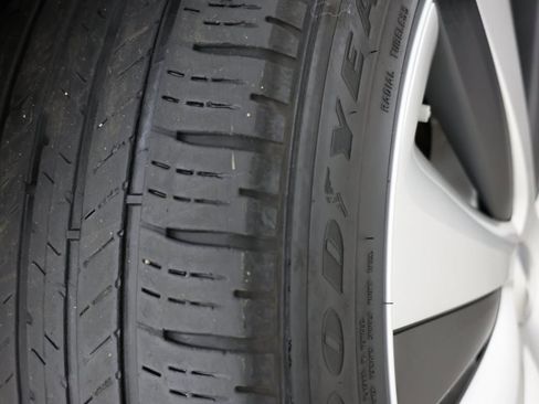 Used 2020 Tesla Model S Long Range Plus image 15