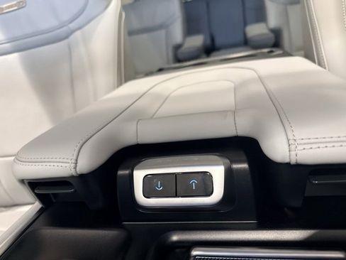 New 2026 Ford Expedition Platinum image 38