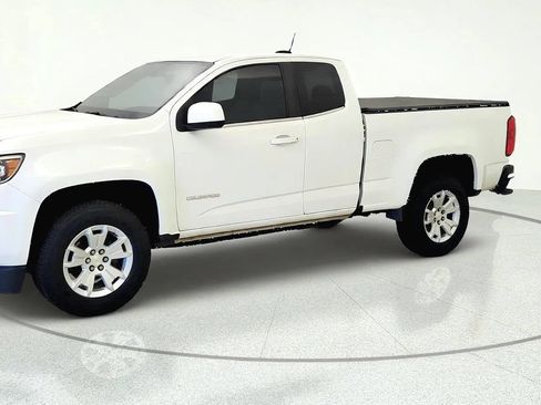 Used 2018 Chevrolet Colorado LT RWD image 4