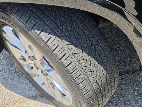 Certified 2021 Chevrolet Traverse High Country FWD image 31