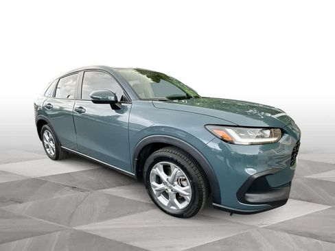 Used 2024 Honda HR-V LX image 2