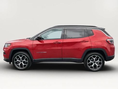Used 2025 Jeep Compass Limited AWD/4WD image 4