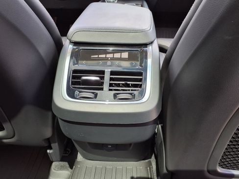 Certified 2023 Volvo XC60 B5 Ultimate AWD/4WD image 16