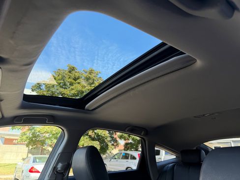 Used 2012 Honda Crosstour EX-L image 14