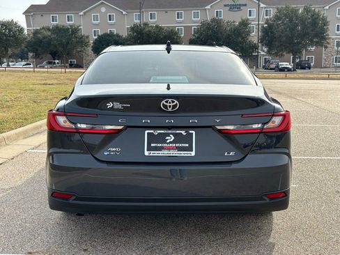 Used 2025 Toyota Camry LE image 6