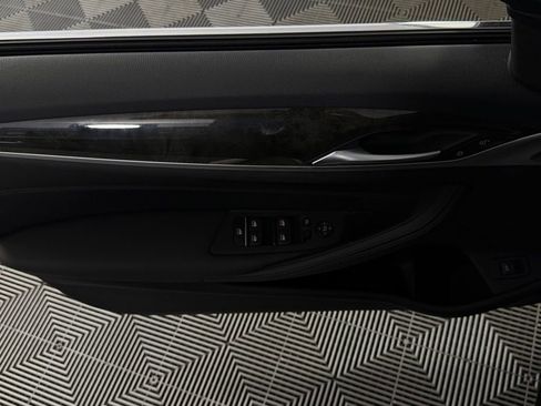 Used 2023 BMW 530i w/ Convenience Package RWD image 26