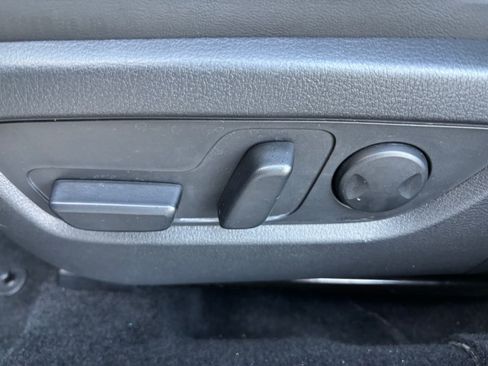 Certified 2025 MAZDA CX-30 AWD 2.5 S w/ Preferred Package image 16