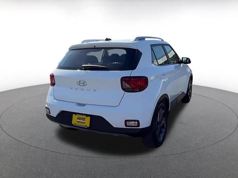 Used 2026 Hyundai Venue SEL FWD image 15