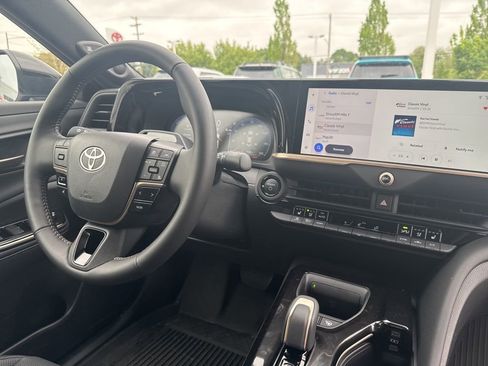 New 2026 Toyota Crown Platinum AWD/4WD image 8