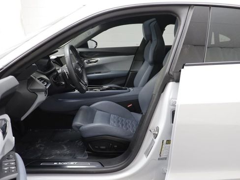 Used 2024 Audi e-tron GT Prestige AWD/4WD image 6