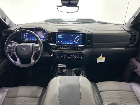 Used 2024 Chevrolet Silverado 1500 ZR2 w/ Technology Package AWD/4WD image 19