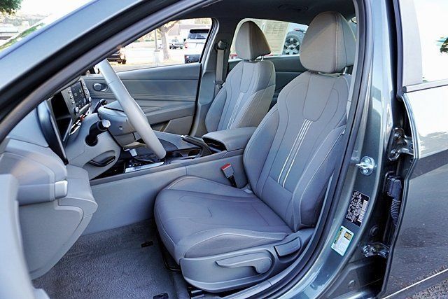 Certified 2026 Hyundai Elantra Sport FWD image 22