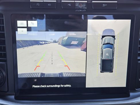 Used 2021 Ford F150 Lariat w/ Trailer Tow Package image 17