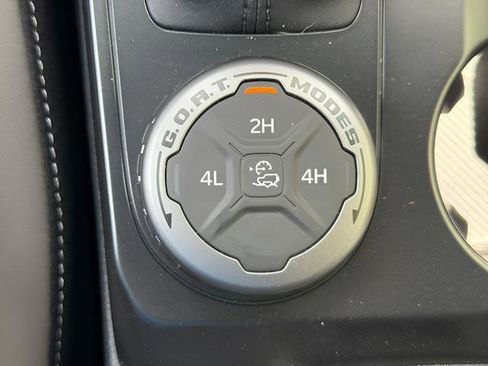 New 2026 Ford Bronco Outer Banks AWD/4WD image 6