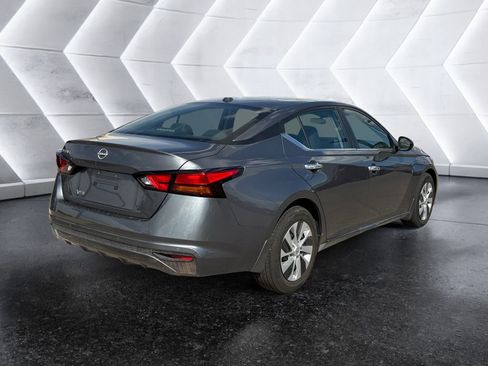 Used 2025 Nissan Altima 2.5 S image 4