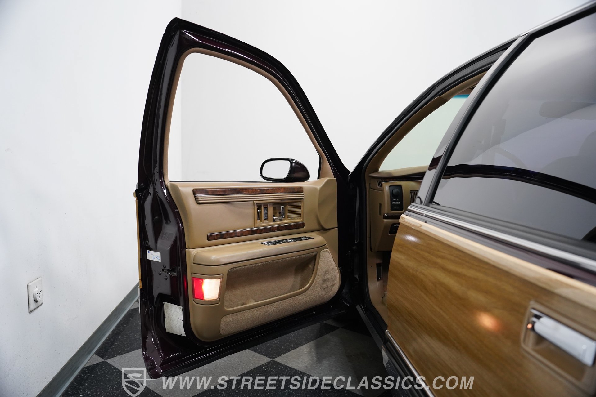 Used 1994 Buick Roadmaster Estate RWD image 35