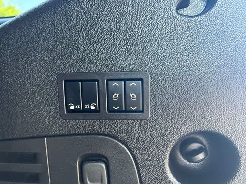 Used 2019 Chevrolet Tahoe Premier AWD/4WD image 22