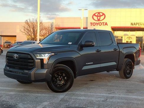 Used 2024 Toyota Tundra SR5 w/ SR5 Convenience Package AWD/4WD image 2
