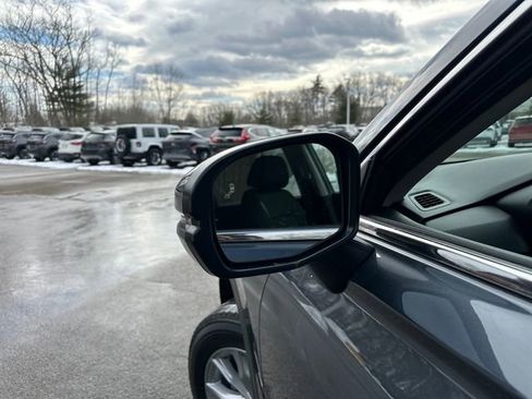 Used 2025 Honda CR-V EX image 14